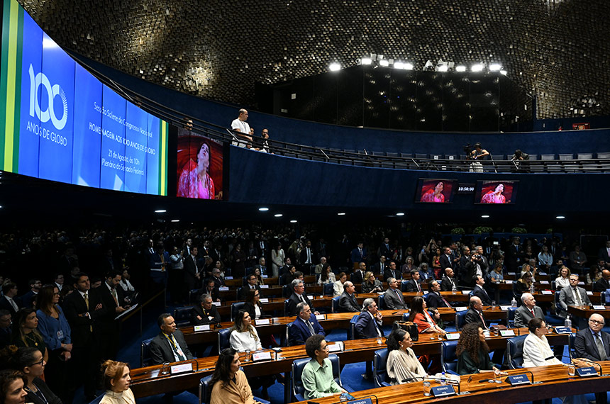 Congresso celebra 100 anos do Grupo Globo com elogios ao papel da imprensa