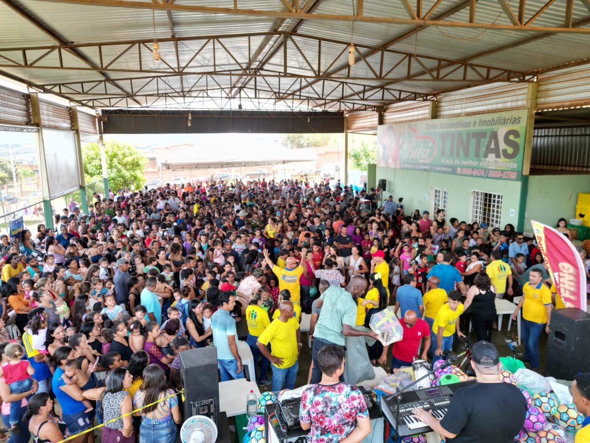 Rogério Morro da Cruz faz mega evento para crianças de São Sebastião