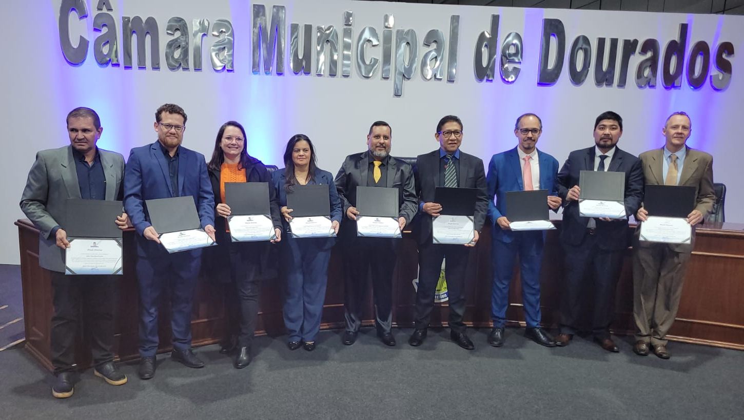 Membros do CRQ 20ª Região são homenageados na Câmara Municipal de Dourados